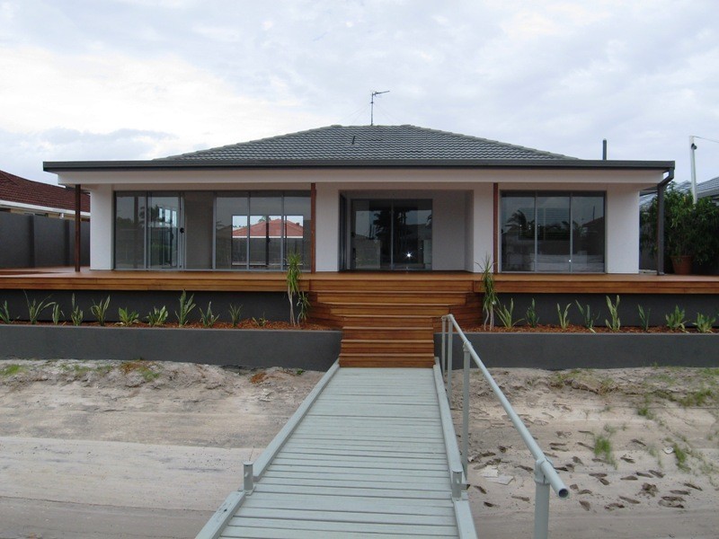 12 Drysdale Place, Paradise Point QLD 4216