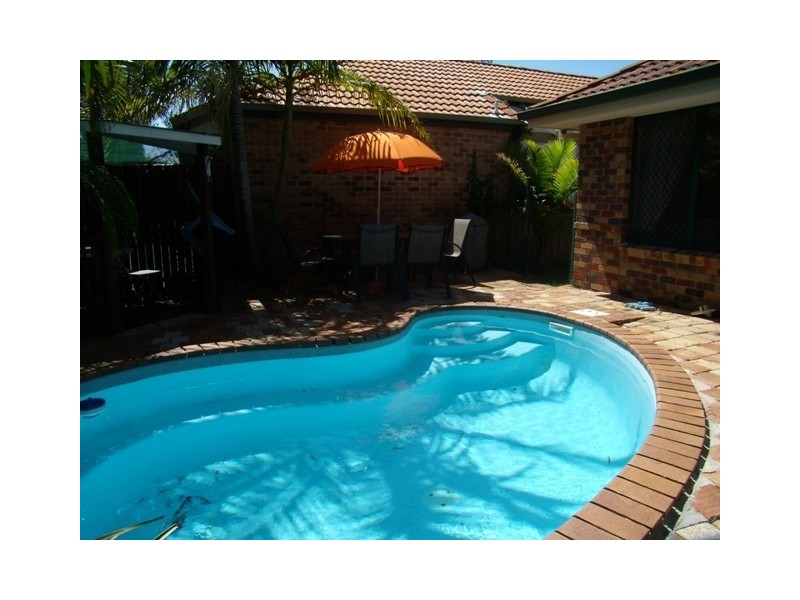 20 Bernini, Coombabah QLD 4216