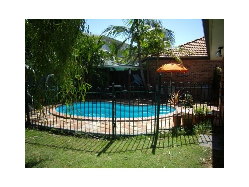 20 Bernini, Coombabah QLD 4216