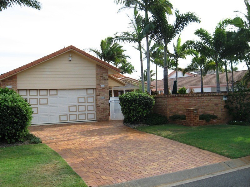 115 Sundance Way, Runaway Bay QLD 4216
