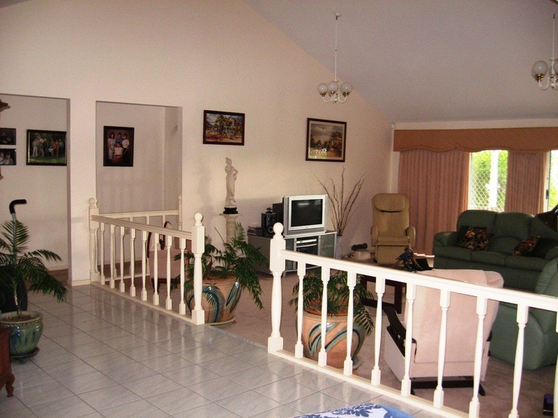115 Sundance Way, Runaway Bay QLD 4216