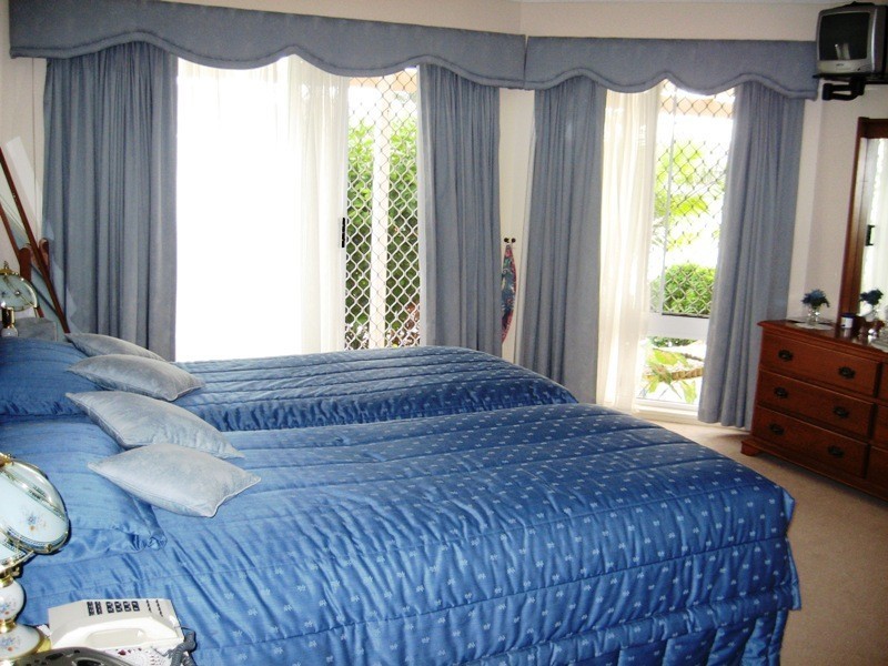 115 Sundance Way, Runaway Bay QLD 4216