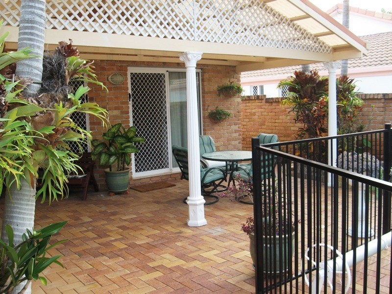 115 Sundance Way, Runaway Bay QLD 4216