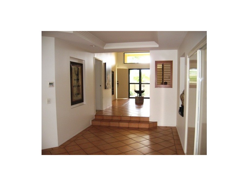 43 Nirvana Court, Runaway Bay QLD 4216