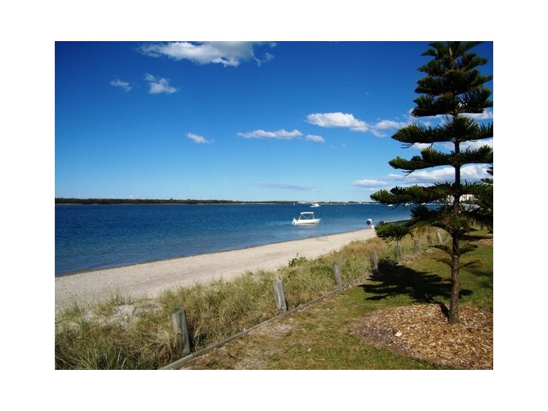 36 Loder Street, Biggera Waters QLD 4216