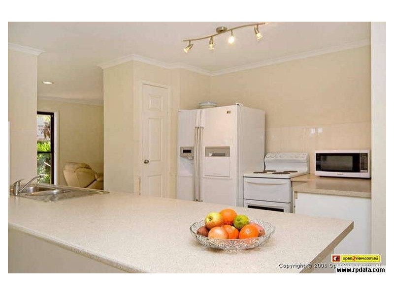 32 Simbai Street, Runaway Bay QLD 4216