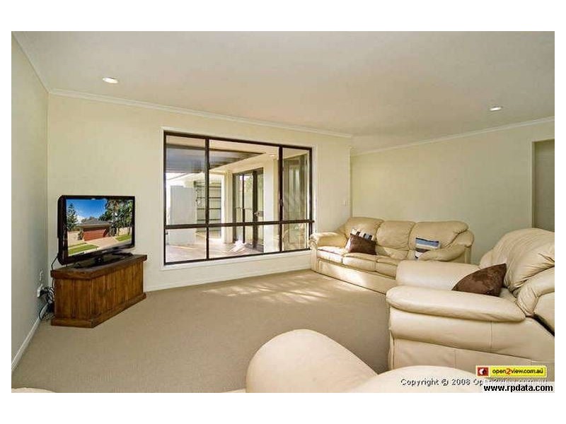 32 Simbai Street, Runaway Bay QLD 4216