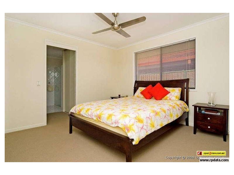 32 Simbai Street, Runaway Bay QLD 4216