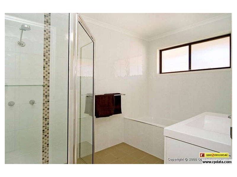 32 Simbai Street, Runaway Bay QLD 4216