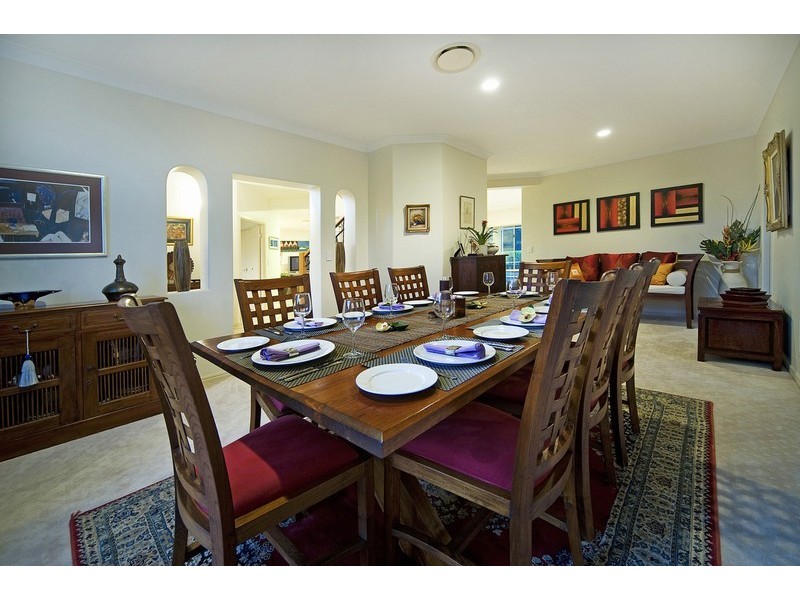1006 Rosebank Way, Hope Island QLD 4212
