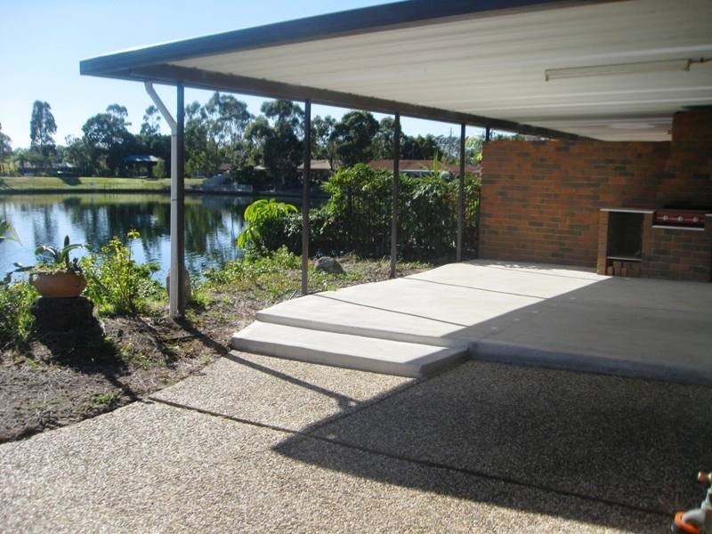 2/33 Kangaroo Avenue, Coombabah QLD 4216