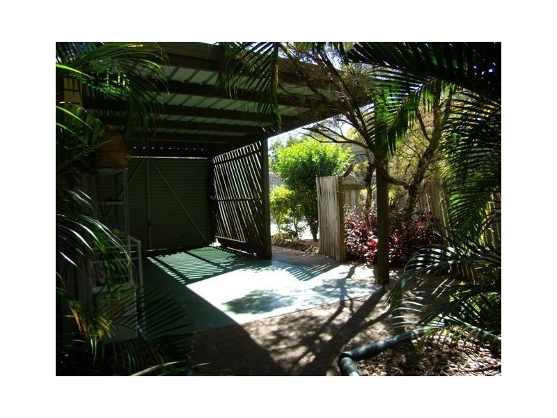 23/71 Olsen Ave, Labrador QLD 4215