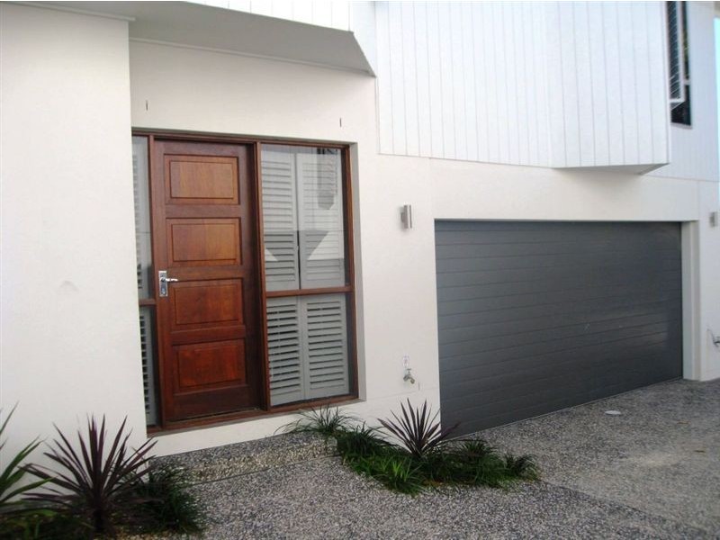 Biggera Waters QLD 4216