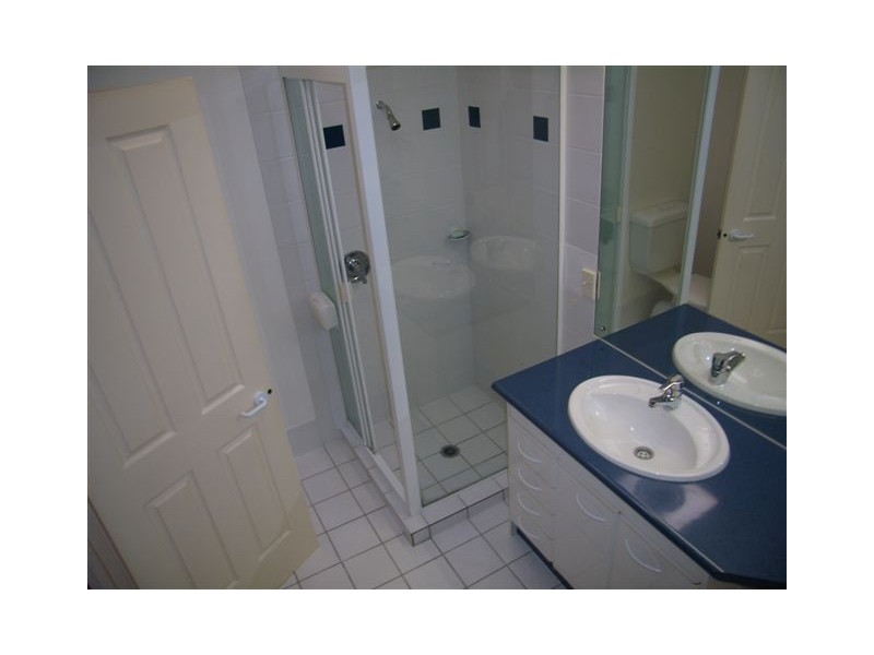 231/125 Hansford Rd, Coombabah QLD 4216