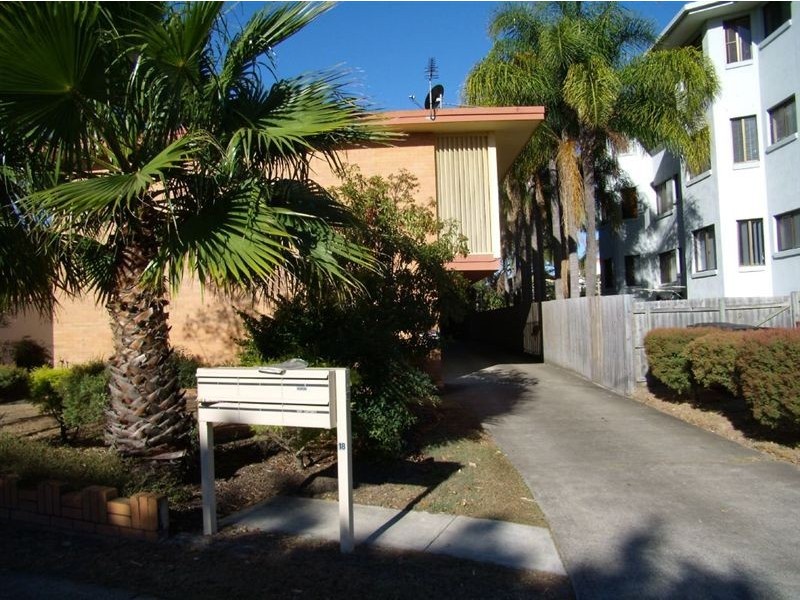 1/18 Oleander Ave, Biggera Waters QLD 4216