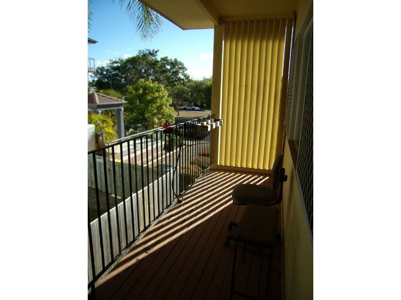 1/18 Oleander Ave, Biggera Waters QLD 4216