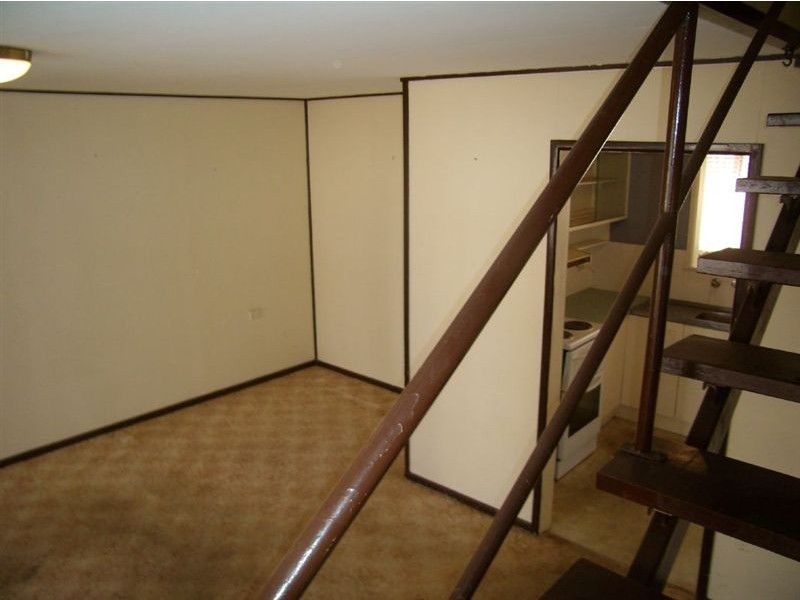 1/18 Oleander Ave, Biggera Waters QLD 4216