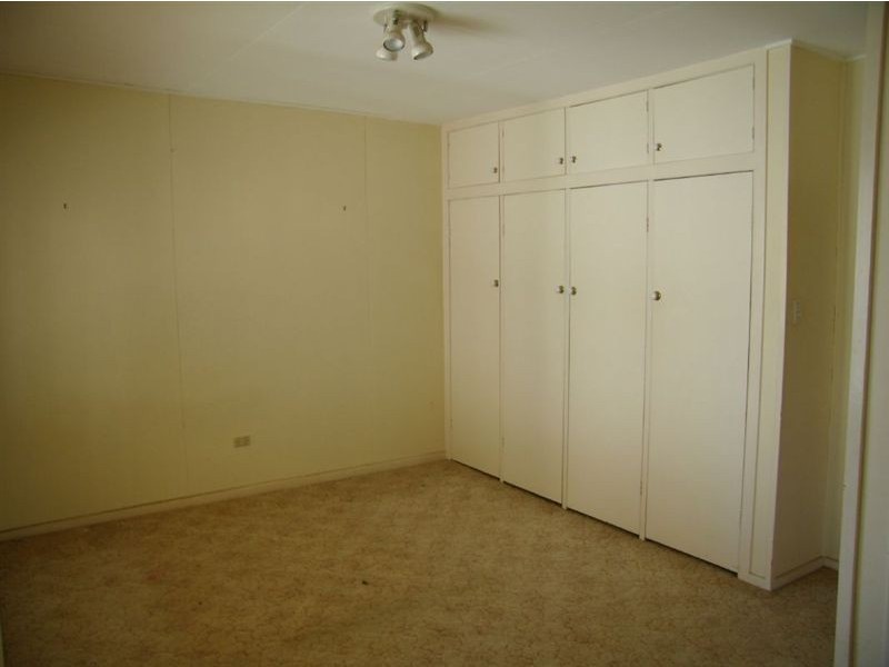 1/18 Oleander Ave, Biggera Waters QLD 4216