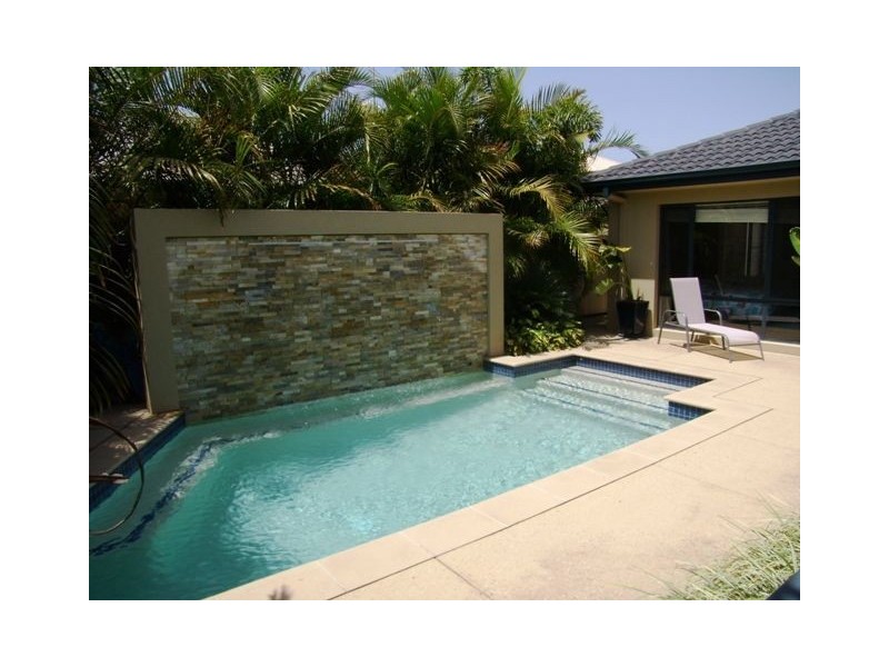 17 Lagos, Coombabah QLD 4216