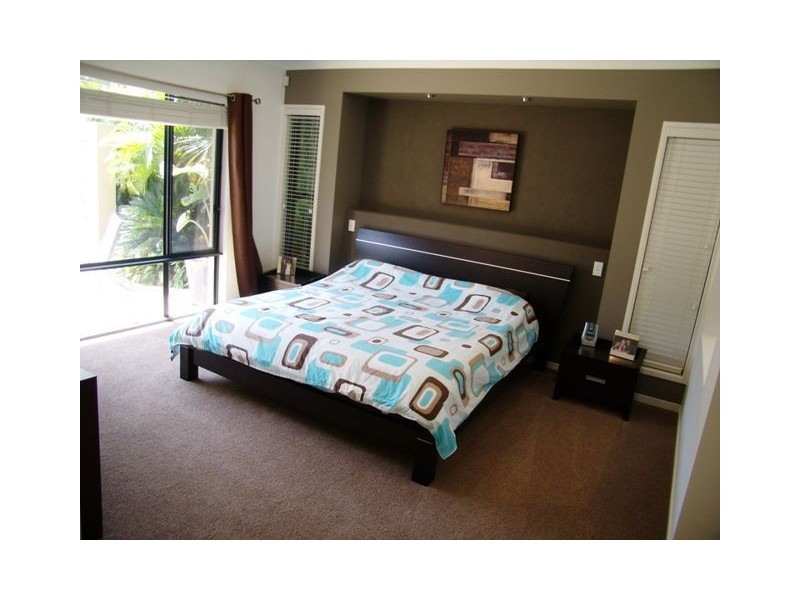 17 Lagos, Coombabah QLD 4216