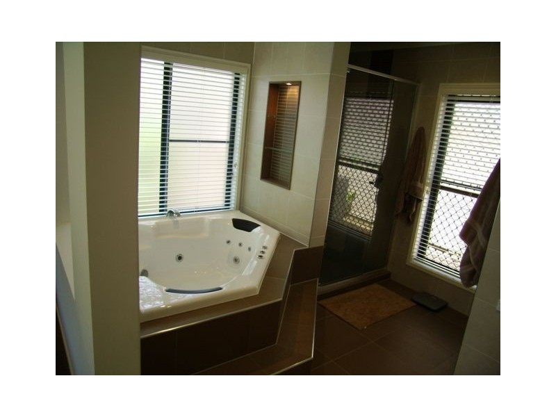 17 Lagos, Coombabah QLD 4216