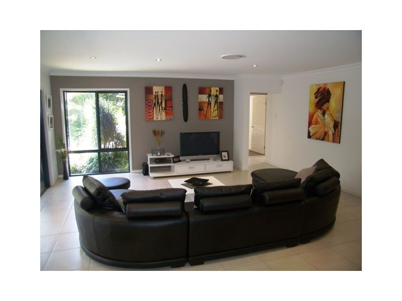 17 Lagos, Coombabah QLD 4216