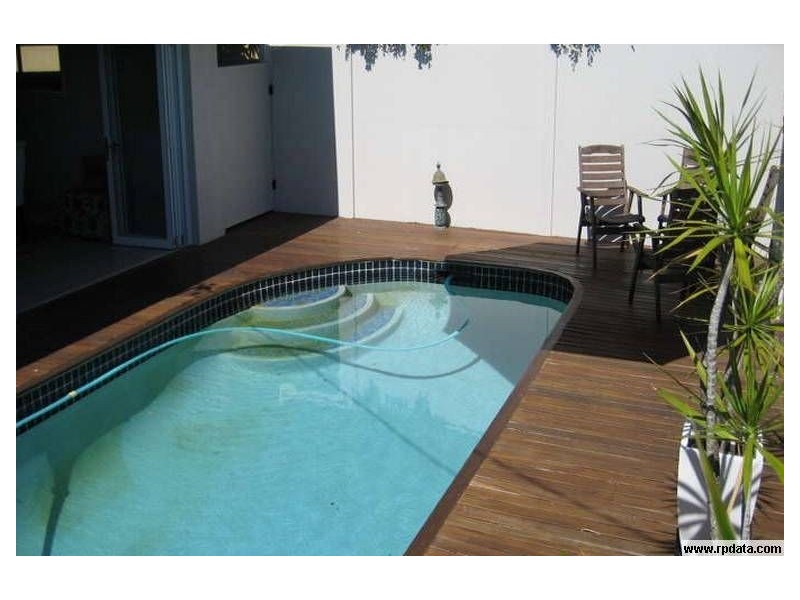 37 Mungera, Runaway Bay QLD 4216