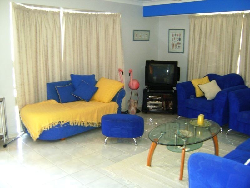 1/9A Middle Street, Labrador QLD 4215