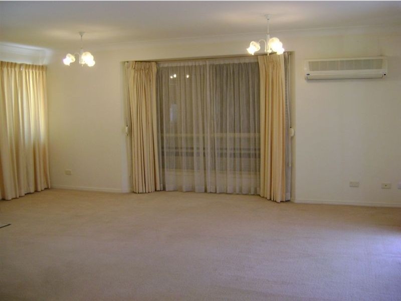 11/466 Pine Ridge Road, Coombabah QLD 4216