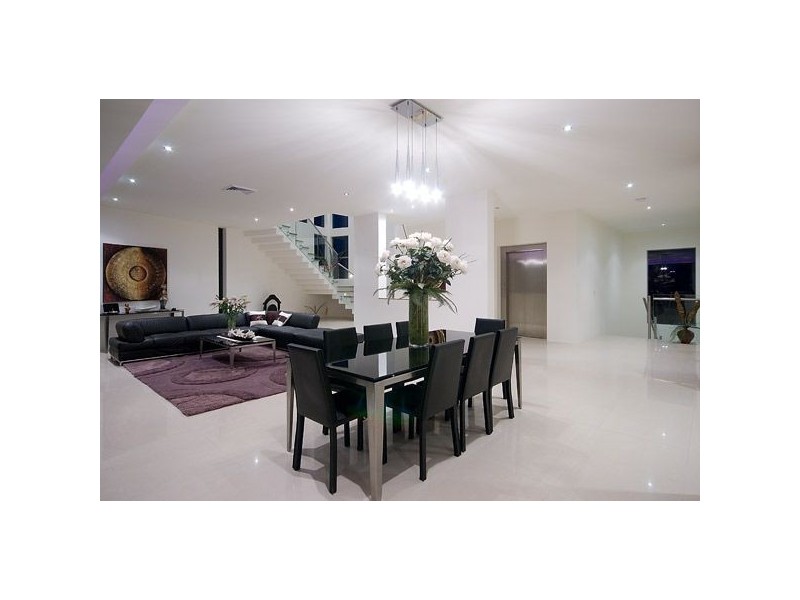 Paradise Point QLD 4216