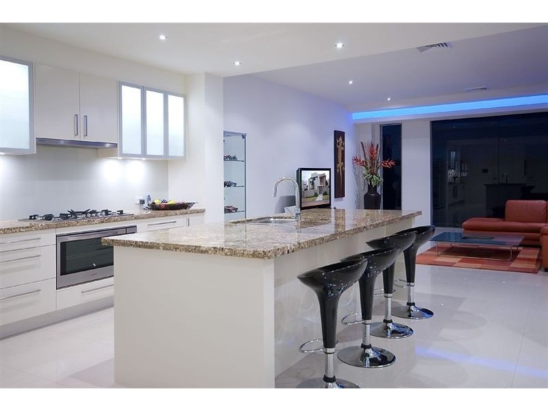 Paradise Point QLD 4216