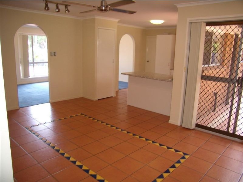Hollywell QLD 4216
