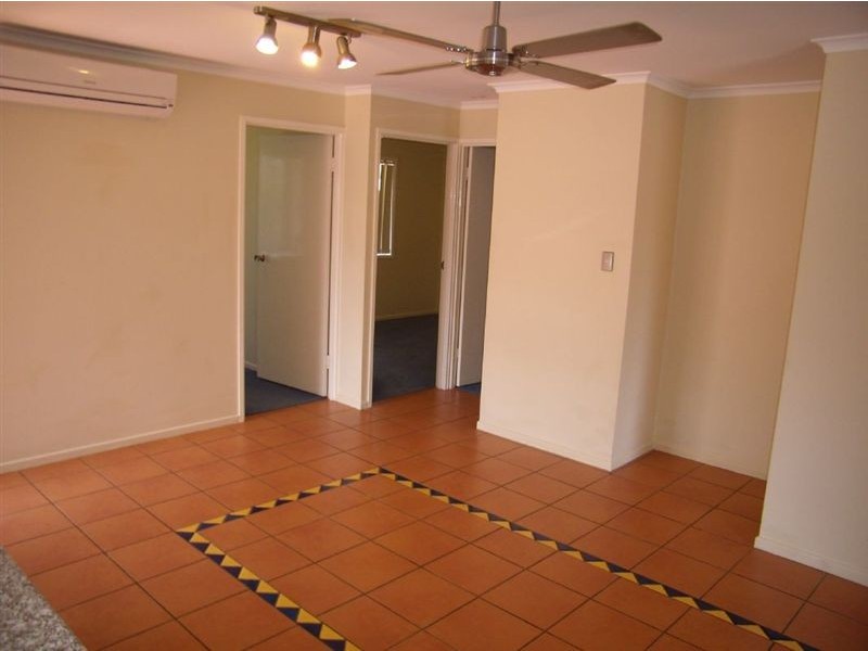 Hollywell QLD 4216