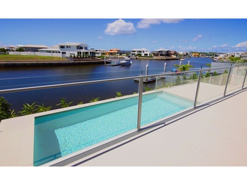 73 Compass Drive, Biggera Waters QLD 4216