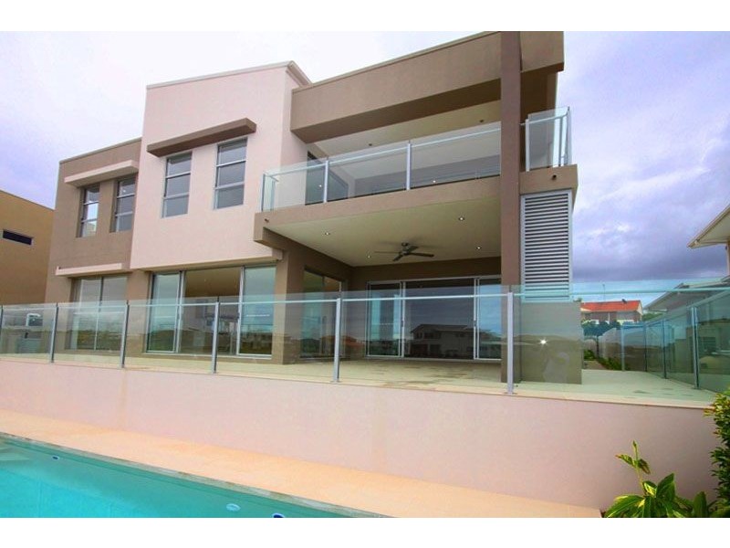 73 Compass Drive, Biggera Waters QLD 4216