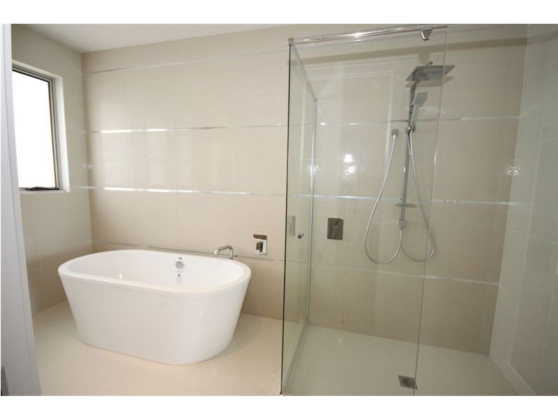 73 Compass Drive, Biggera Waters QLD 4216