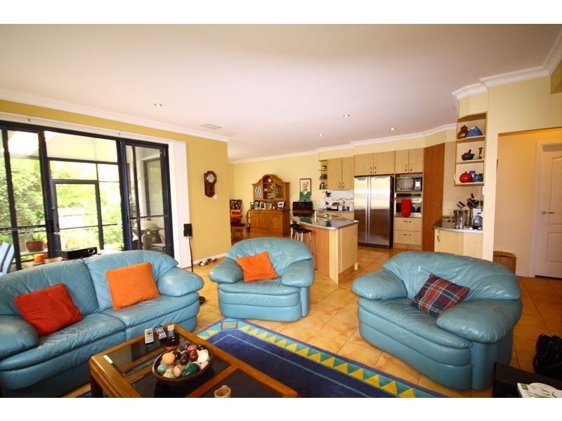 1/40 Markham Avenue, Runaway Bay QLD 4216