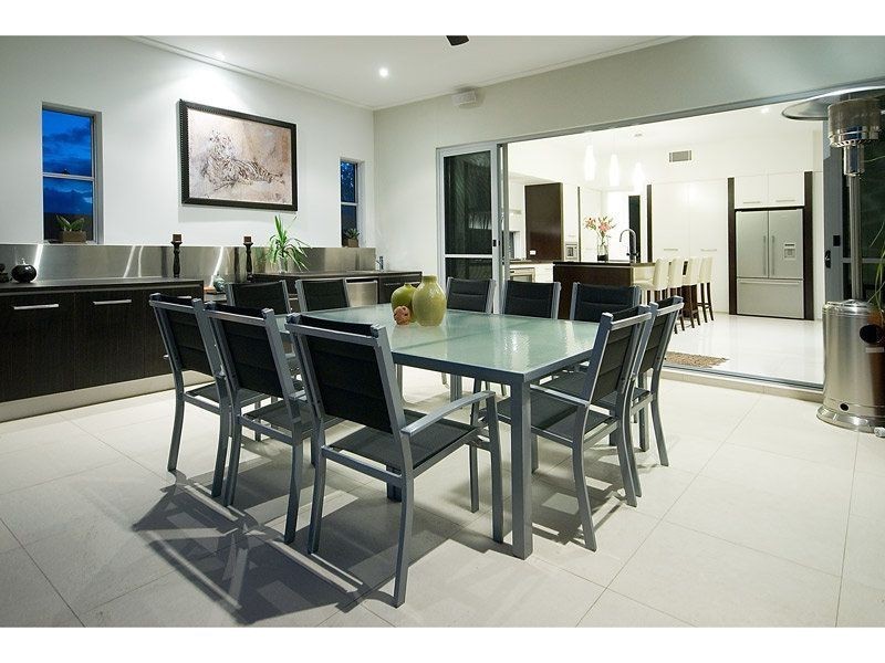 71 Compass Drive, Biggera Waters QLD 4216