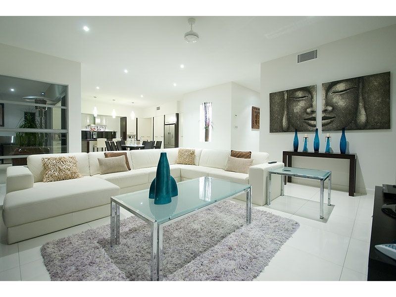 71 Compass Drive, Biggera Waters QLD 4216