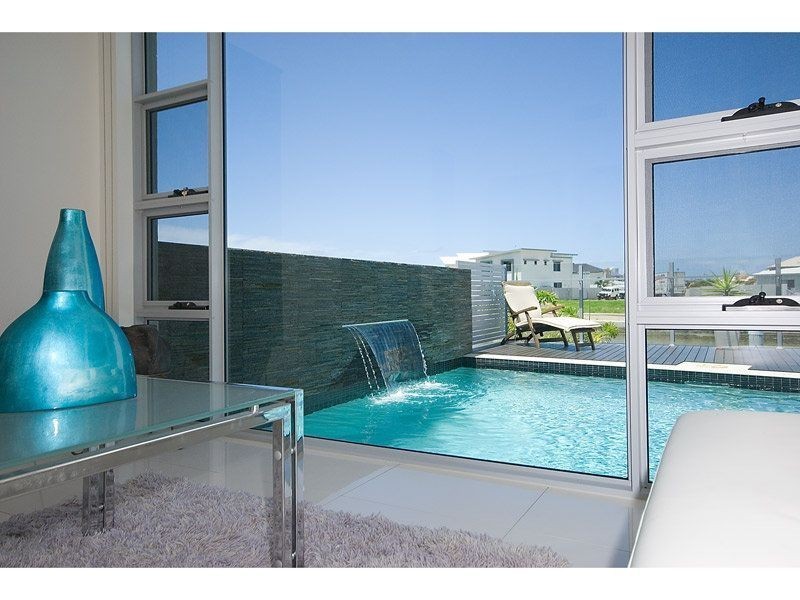 71 Compass Drive, Biggera Waters QLD 4216