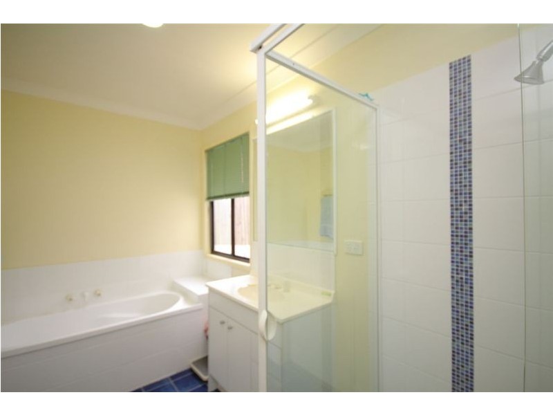 18 Seidler Ave, Coombabah QLD 4216