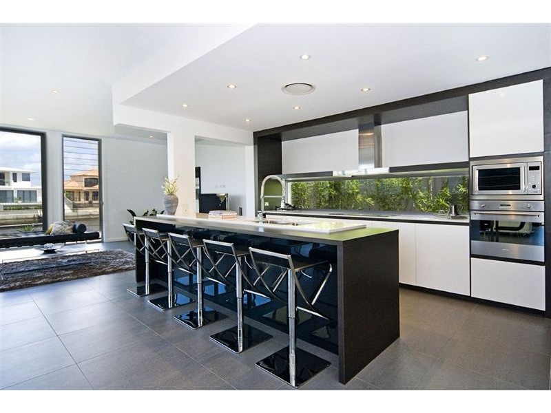 Biggera Waters QLD 4216