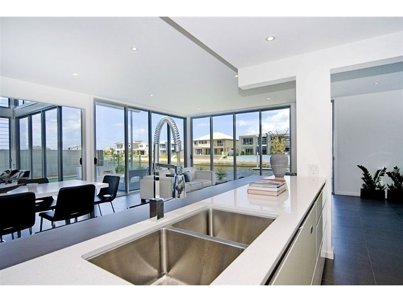 Biggera Waters QLD 4216