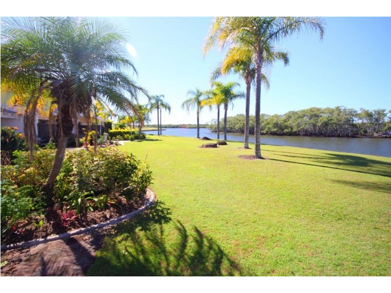 10/81 Boykambil Esplanade, Hope Island QLD 4212