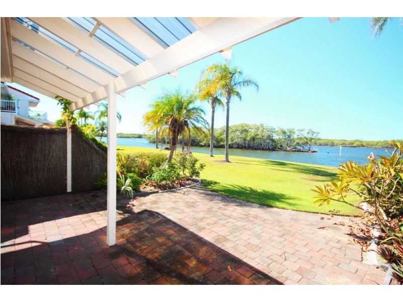 10/81 Boykambil Esplanade, Hope Island QLD 4212