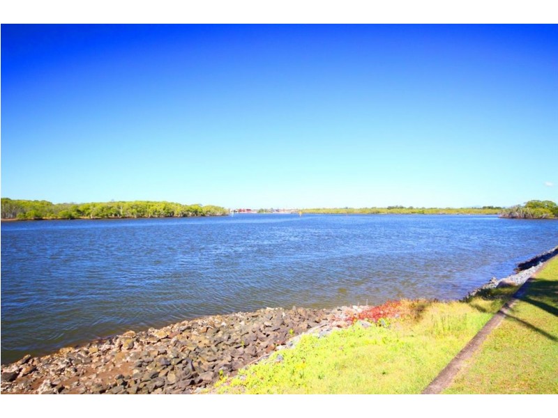 10/81 Boykambil Esplanade, Hope Island QLD 4212