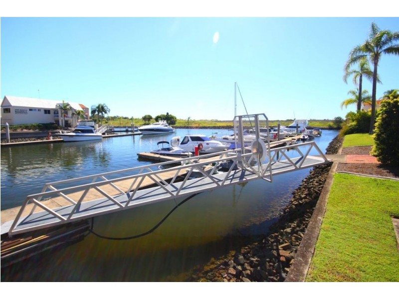 10/81 Boykambil Esplanade, Hope Island QLD 4212