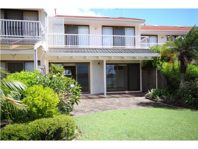 10/81 Boykambil Esplanade, Hope Island QLD 4212
