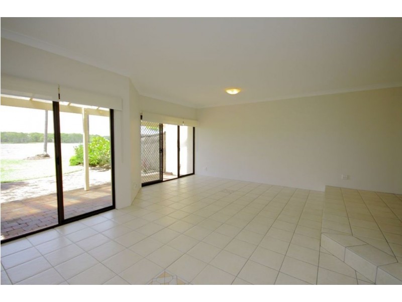 10/81 Boykambil Esplanade, Hope Island QLD 4212