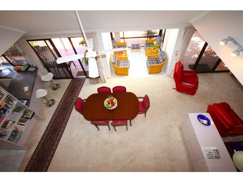 182 Morala Avenue, Runaway Bay QLD 4216